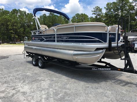 2019 Sun Tracker Party Barge 20 DLX for Sale