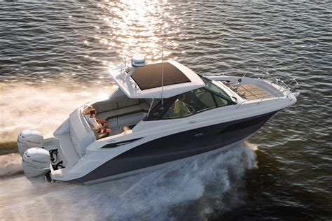 Comparing the Performance of Different Sea Ray Sundancer Models