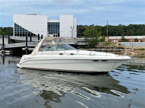 Restoring and Upgrading a 2000 Sea Ray 340 Sundancer: A Boater's Guide