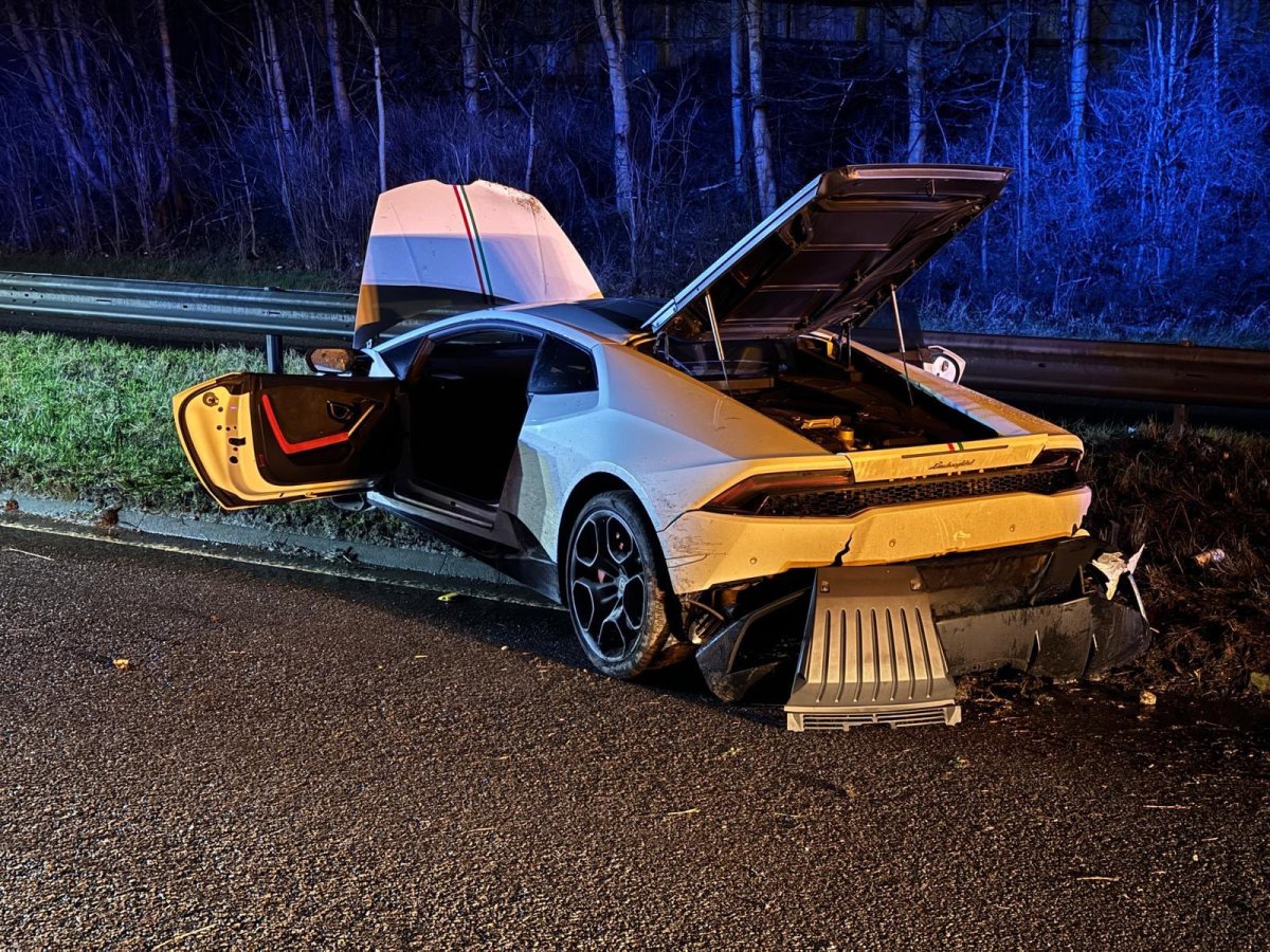 Lamborghini Crashes Evading Police as its Power 'Outweighed' Driver's Talent