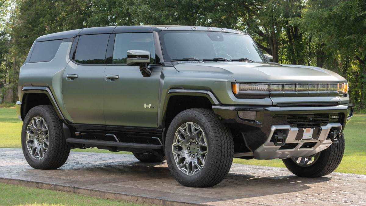 GMC Dashes Consumer Dreams by Axing New Base Hummer EV Plans