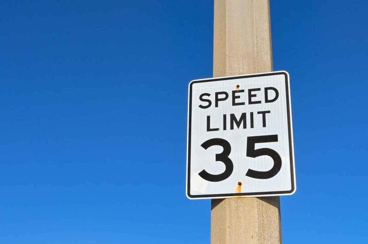 The First U.S. Speed Limit Law Dates Back to 1652 and Inflicted a Steep Fine on Violators