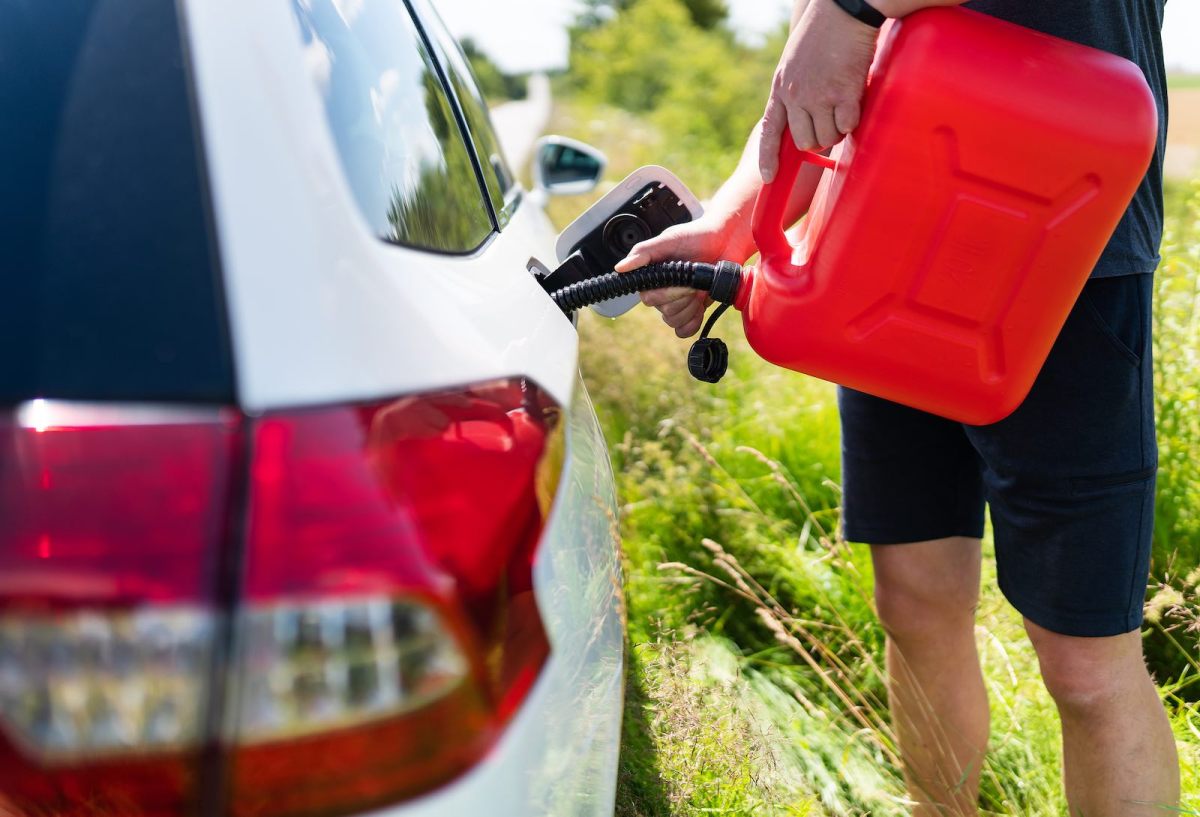 What to Do When Your Car Runs out of Gasoline