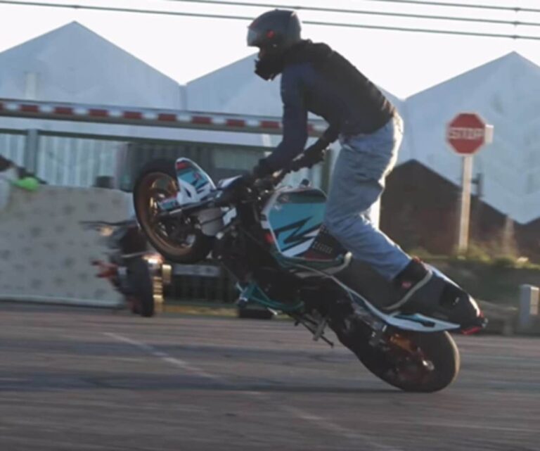Watch This Rider Do Seemingly Impossible Stunts on a Motorcycle